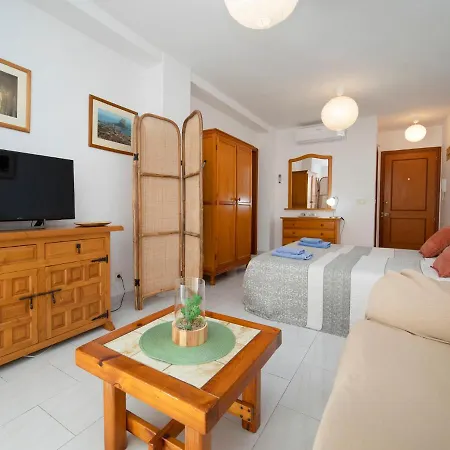 Apolo Vi-6 By Interhome